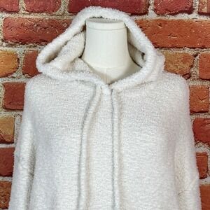 Coco & Shay White Pullover Cropped Hooded Sherpa Sweater Womans Size Medium‎